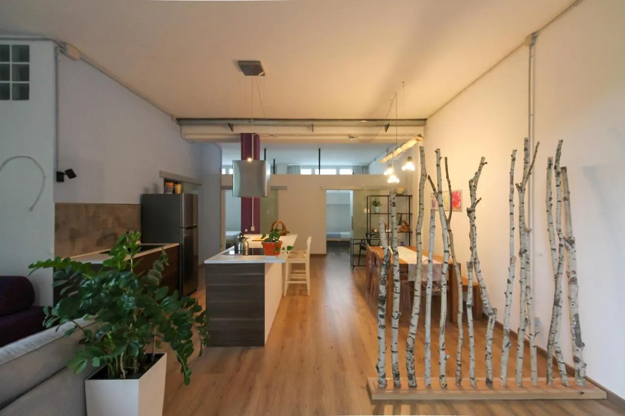 Ferienwohnung Loft Sottolalbero Mailand Italien