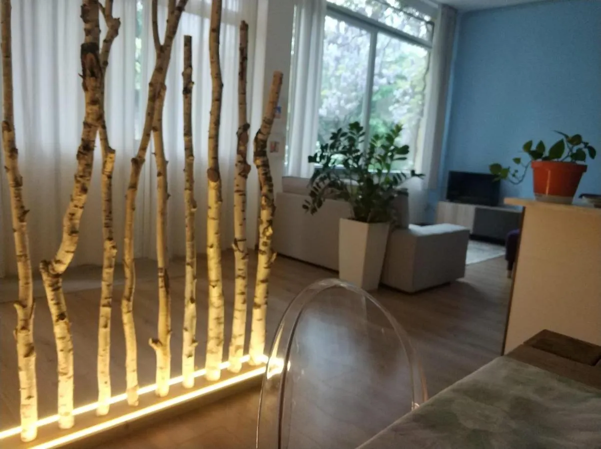 Apartment Ferienwohnung Loft Sottolalbero Mailand