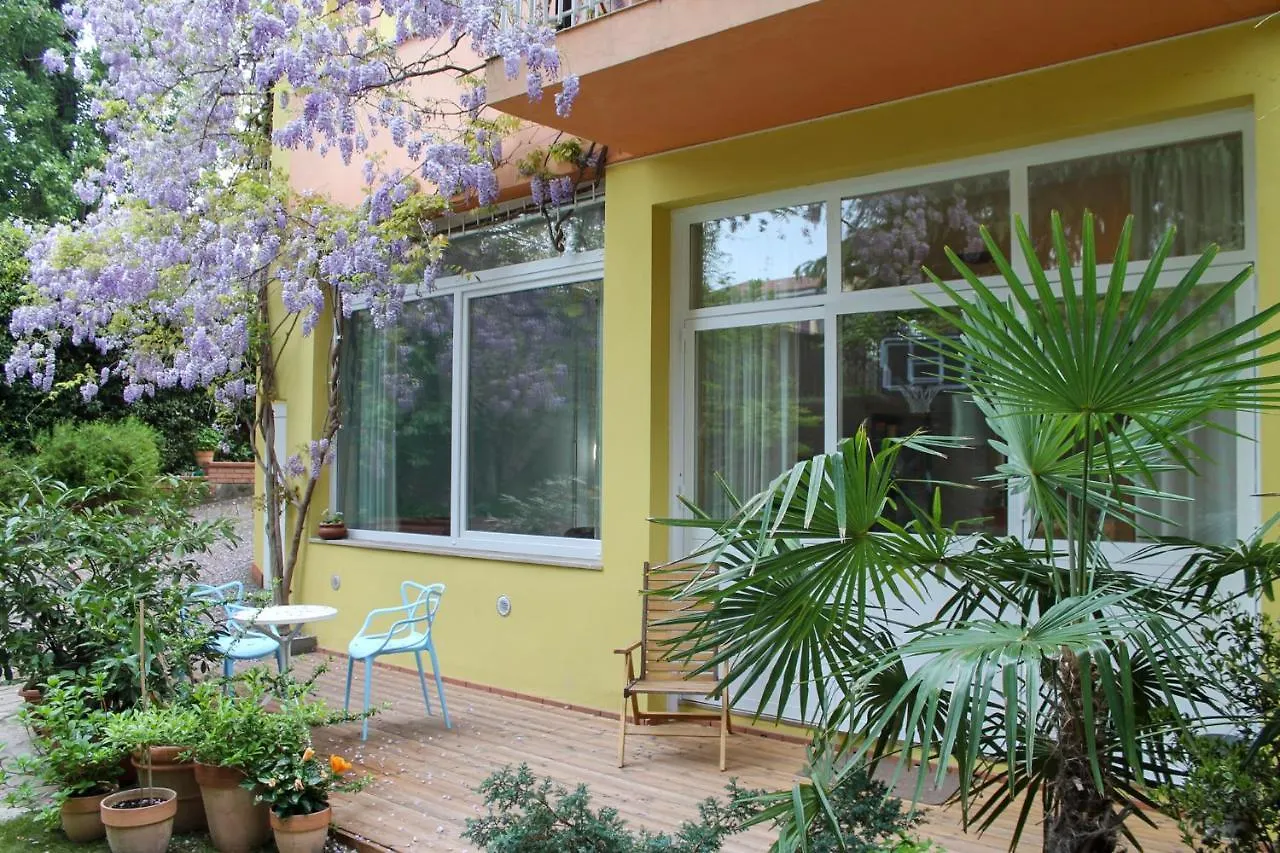 Ferienwohnung Loft Sottolalbero Mailand Italien